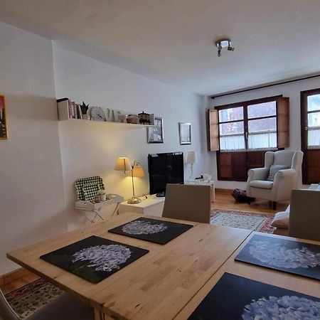 Apartamento El Faro De يانس المظهر الخارجي الصورة