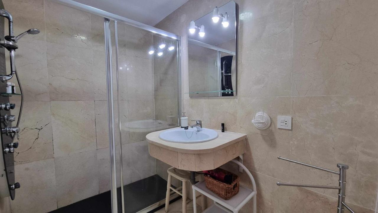 Apartamento El Faro De يانس المظهر الخارجي الصورة